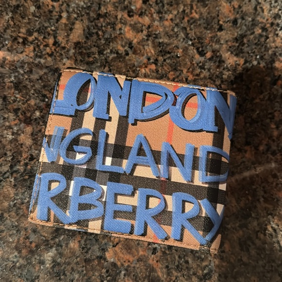 Burberry London England Wallet Men